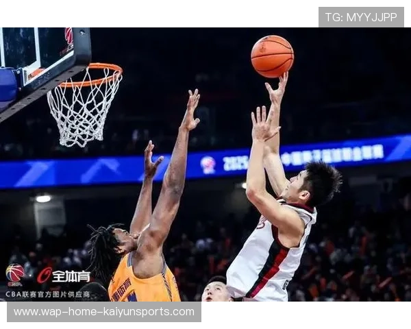 CBA杯浙江篮板拼抢强硬，二次进攻连得分